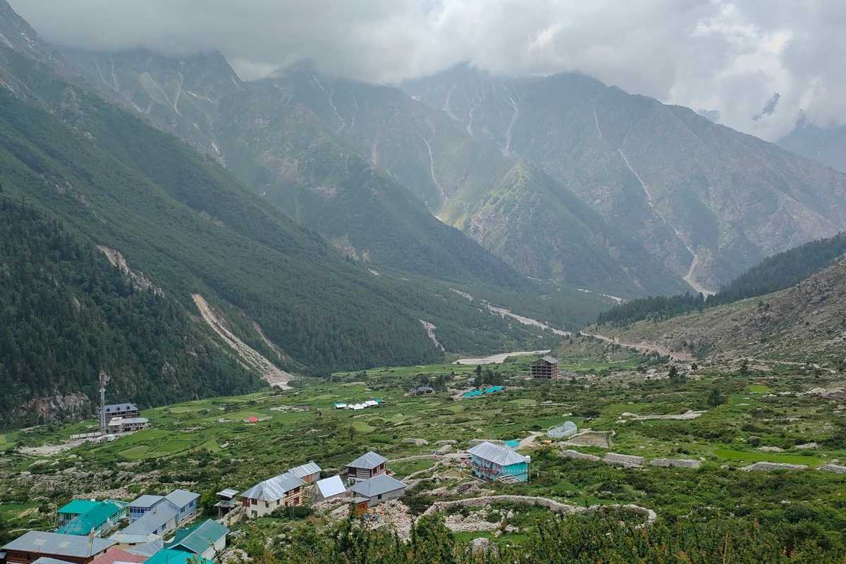 Manali in Season vs Off-Season: Weather, Snow & Cab Pricing Guide